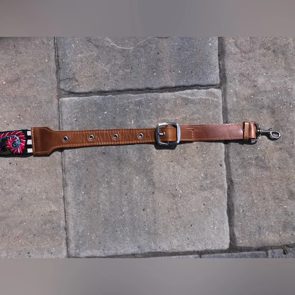 Gorgeous Crossbody Strap - Picture 5 of 14